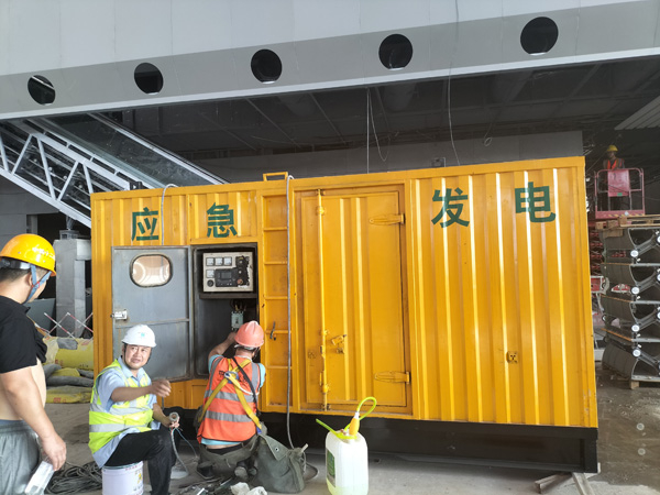 龙川怎样判断空气滤清器是否需要更换？